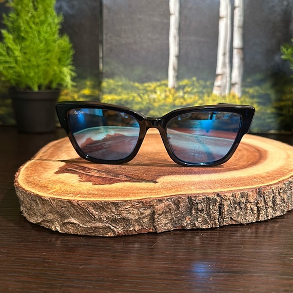 Maui Jim men or women’s sunglasses polarized - Picture 6 of 11